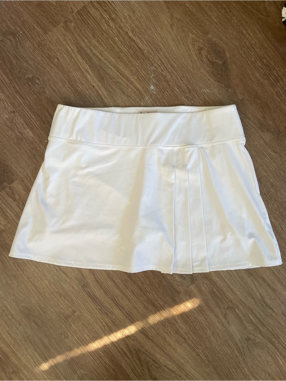 Tommy Bahama White Tennis Skort with Side Pleat